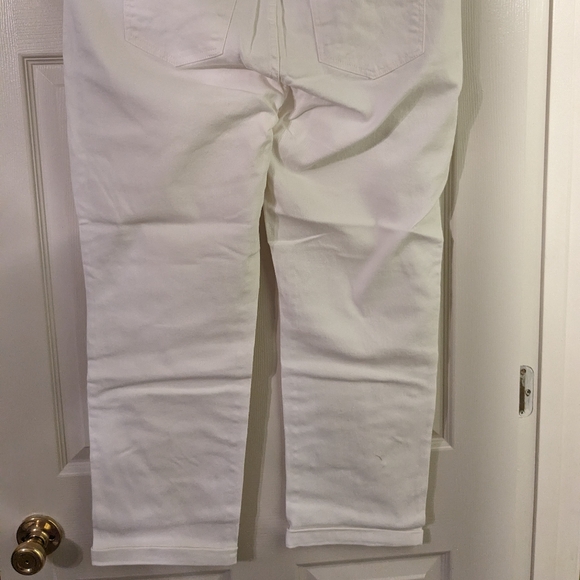 White Jeans - Picture 11 of 13